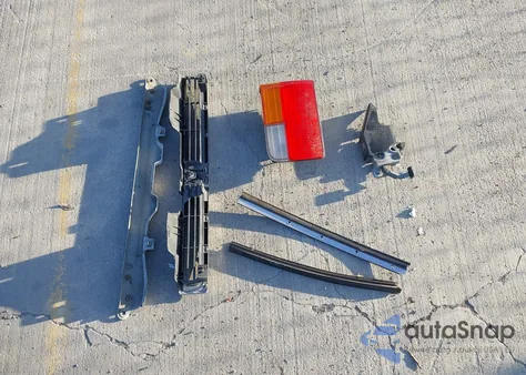 1992 Honda Accord Ex z USA, uszkodzony, nr VIN 1HGCB7273NA029568